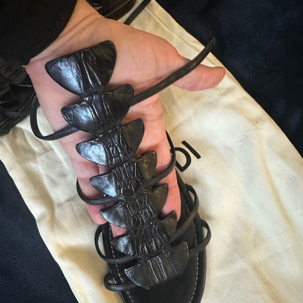 FENDI summer sandals size 7.5 or 38 European size - Picture 2 of 6
